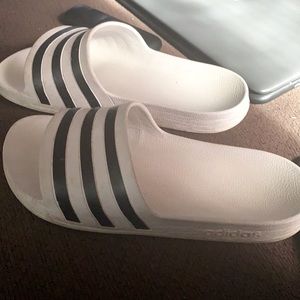 Adidas slide